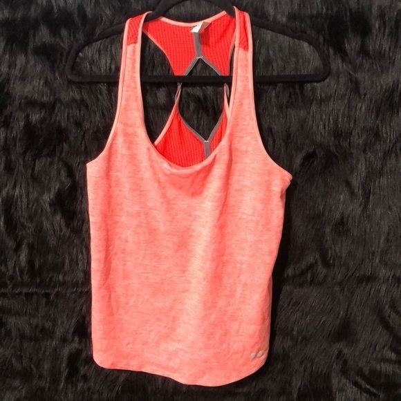 Under Armour tank top size medium coral‎ heat gear N-30 - Picture 1 of 3